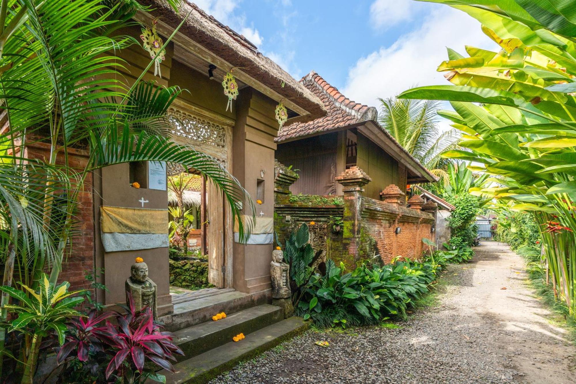 Villa Pranawa *